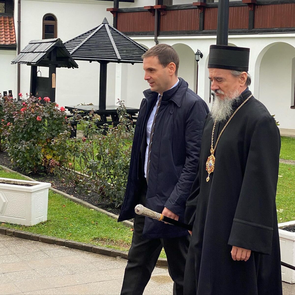 Др Милош Јовановић посетио манастир Милешева